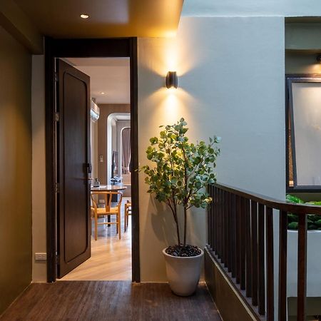 The Spades Private Residence Банкок Екстериор снимка