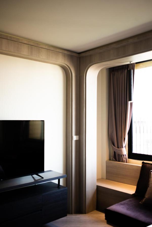 The Spades Private Residence Банкок Екстериор снимка